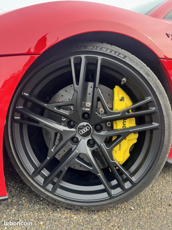 AUDI R8 V10 QUATTRO 540 / PACK SPORT / B&O / CARBONE / CERAMIC (image 24)