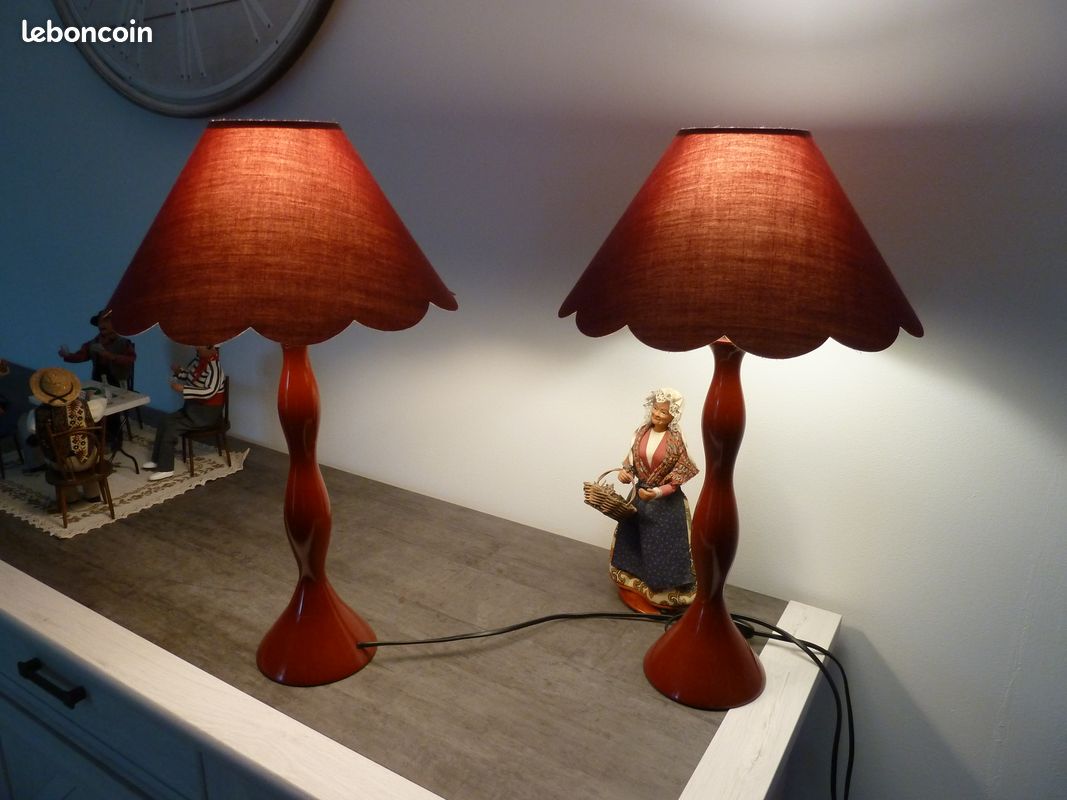 2 lampes de chevets pied en bois (image 2)