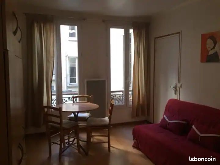 Appartement 1 pièce 21 m² · à Paris · 21 m² · 2 000 €