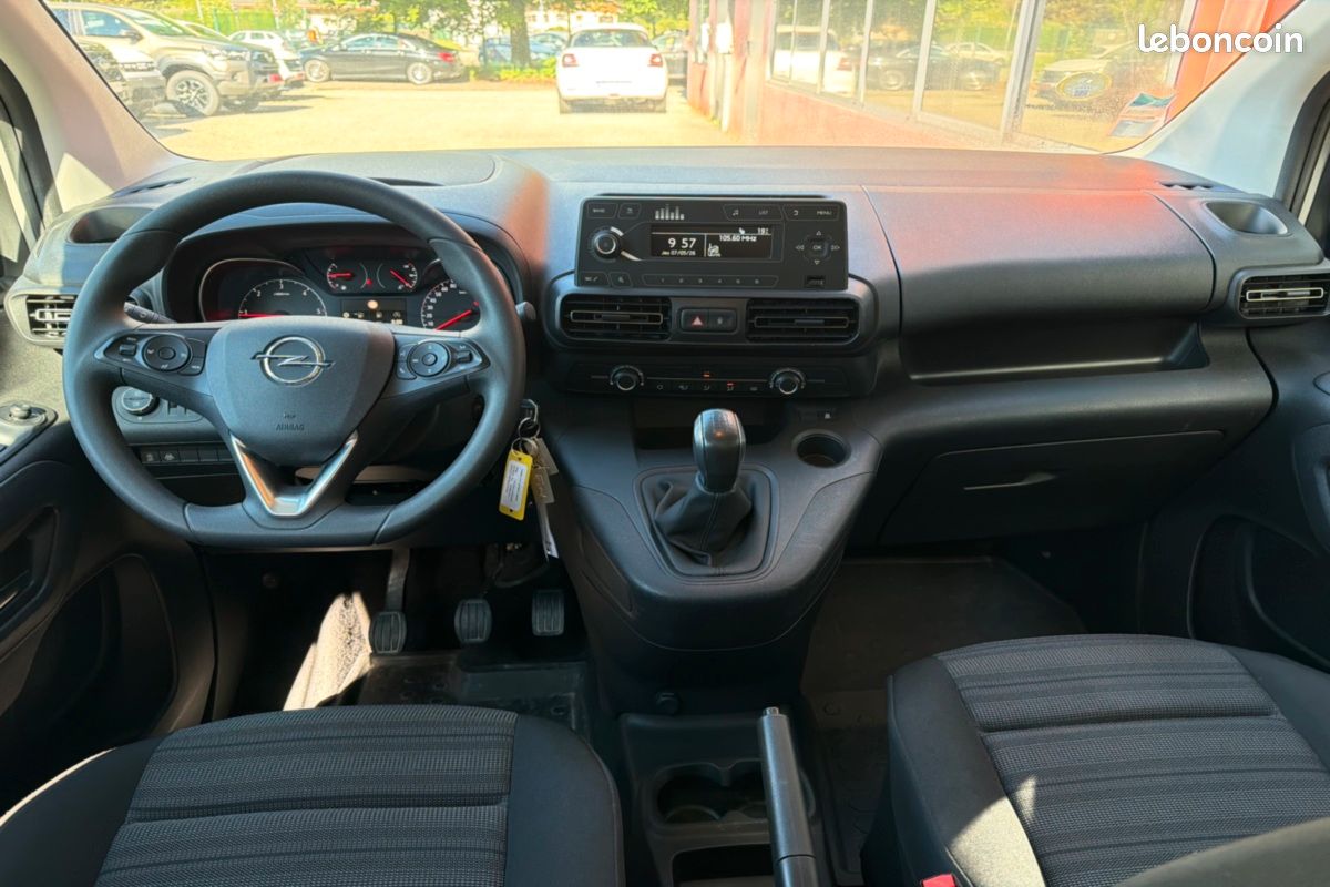 Opel Combo LIFE 1.5 D 100 ENJOY (image 3)