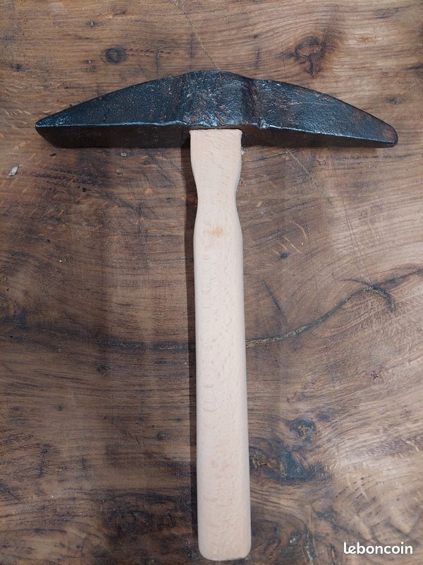 Marteau tailleur de pierre (image 1)