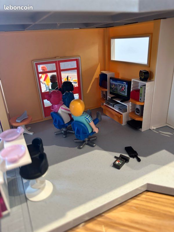 Maison playmobil City Life avec accessoires valeur neuf 305 (image 5)