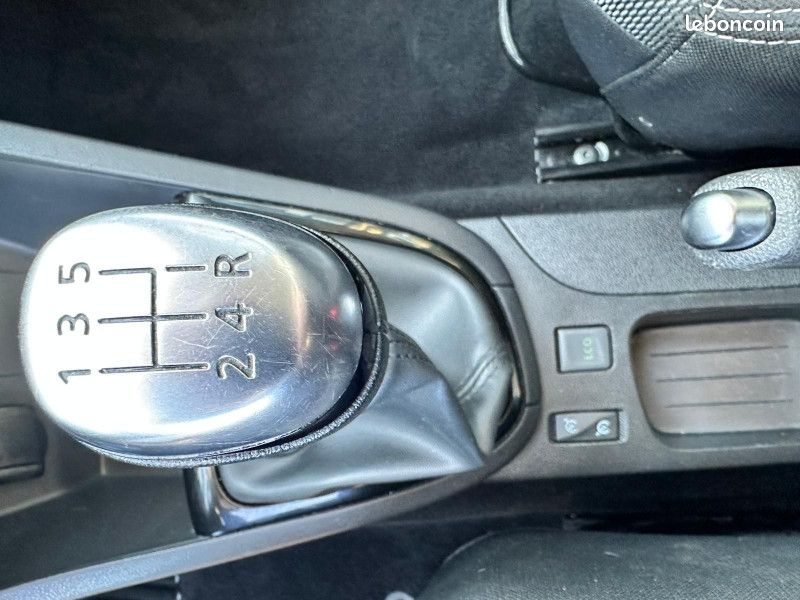 Renault CLIO IV 1.5 DCI 75CH ENERGY BUSINESS 5P EURO6C (image 22)