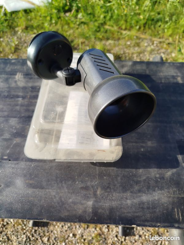 Spot E27 (image 1)