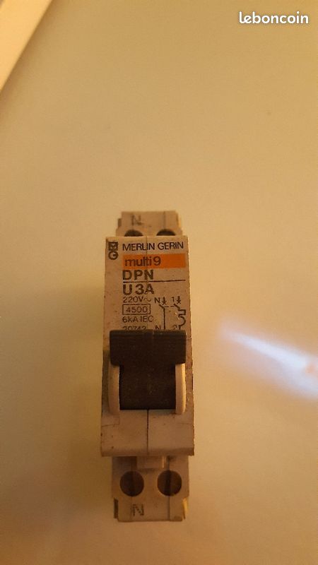 Disjoncteur multi dpn 3a merlin gerin (image 1)