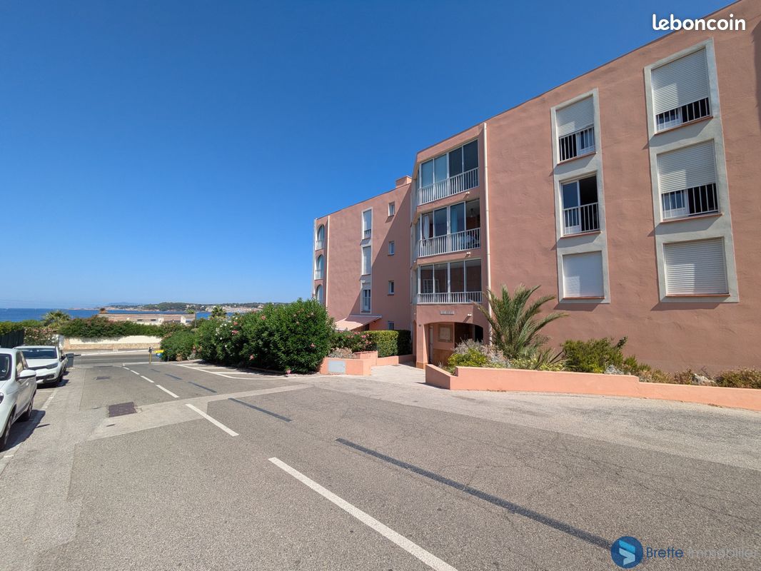 Appartement 2 pièces 54 m² · à Six-Fours-les-Plages · 54 m² · 349 800 €