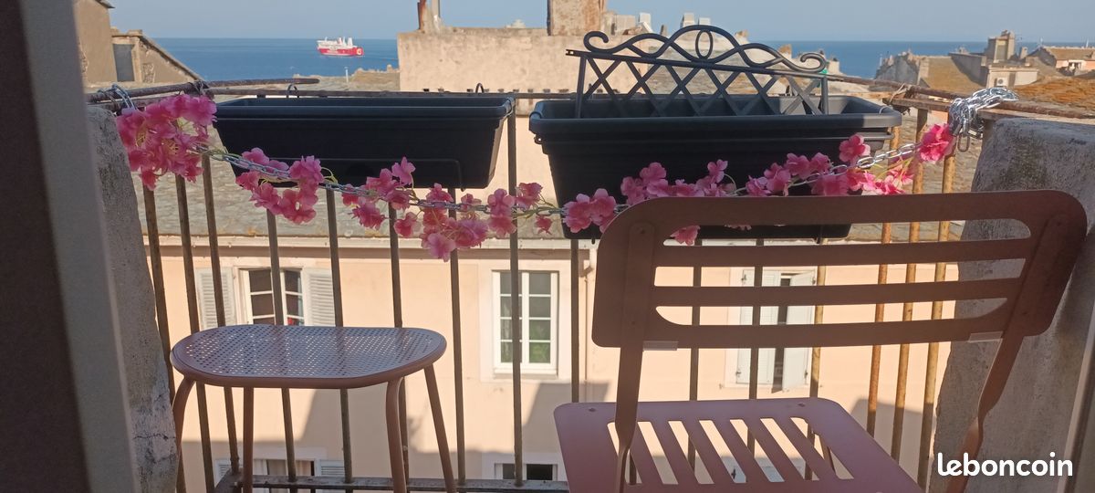 Appartement 1 pièce 18 m² · à Bastia · 18 m² · 400 €