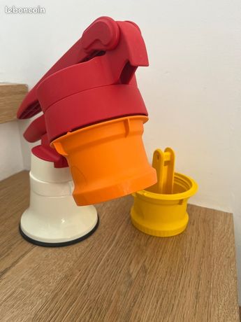 Tupperware Adaptachef Avec Ses 2 Cônes Râpe/Tranche - Neuf