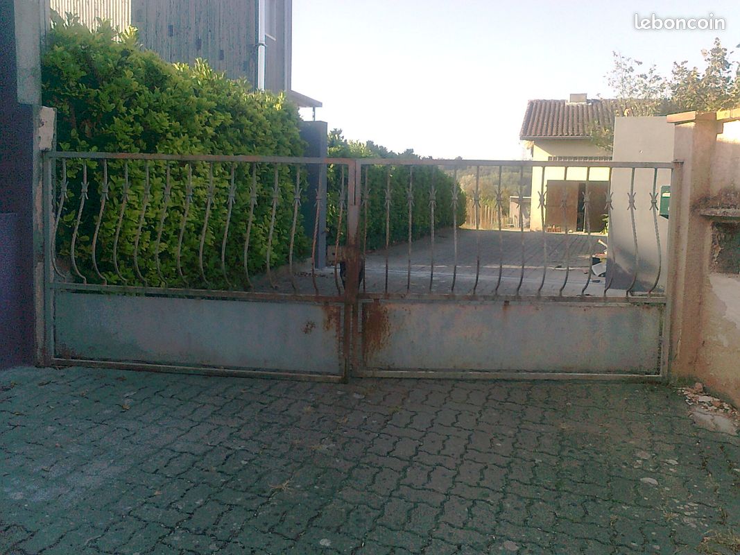 Portail en fer (image 2)