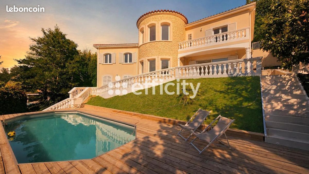 Maison 7 pièces 245 m² · à Rochetaillée-sur-Saône · 245 m² · 1 144 000 €