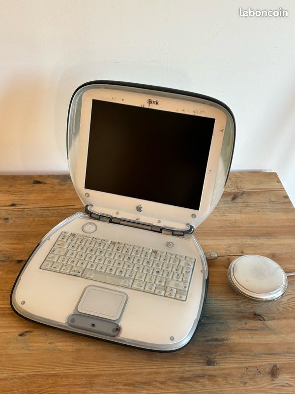 IBook G3 Clamshell Graphite 366 MHz – Édition Spéciale, Clavier Japonais, Occasion