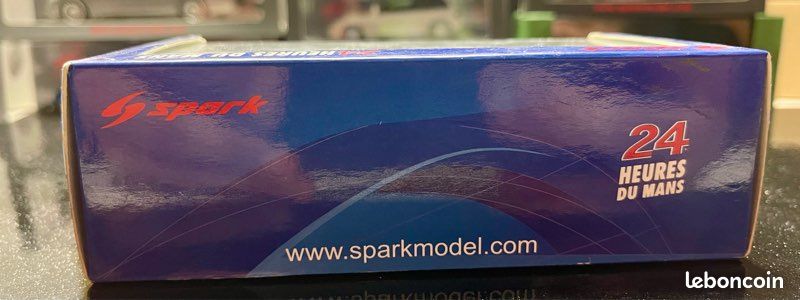 Spark S2522 Toyota Judd N°16 - Le Mans 2011 - Collard, Tonseau, Jousse - Échelle 1/43