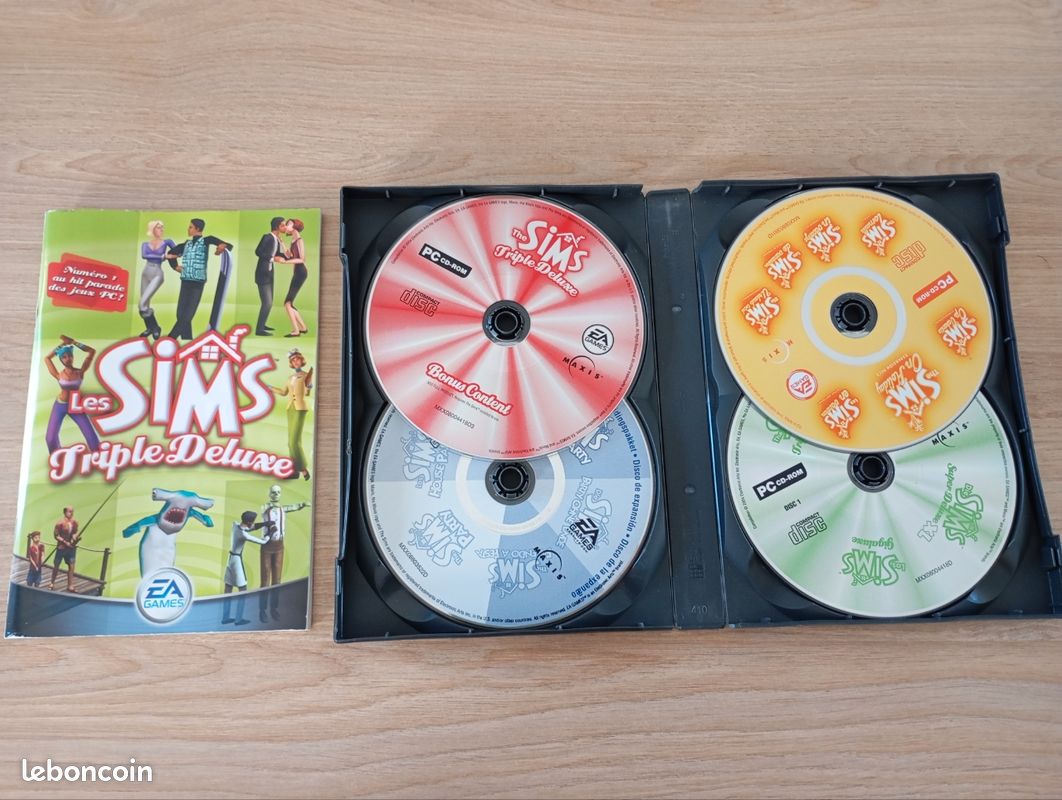 Jeu Les Sims Triple Deluxe - Version Complète Sur PC - Français - Etat Comme Neuf