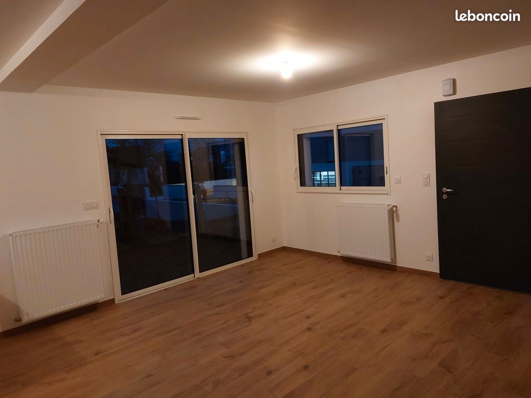 Appartement 3 pièces 70 m² · à Vezin-le-Coquet · 70 m² · 990 €