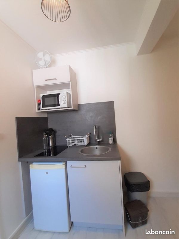 Appartement 1 pièce 17 m² · à Grenoble · 17 m² · 379 €/mois