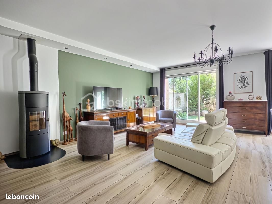 Maison 8 pièces 195 m² · à Carrières-sur-Seine · 195 m² · 920 000 €