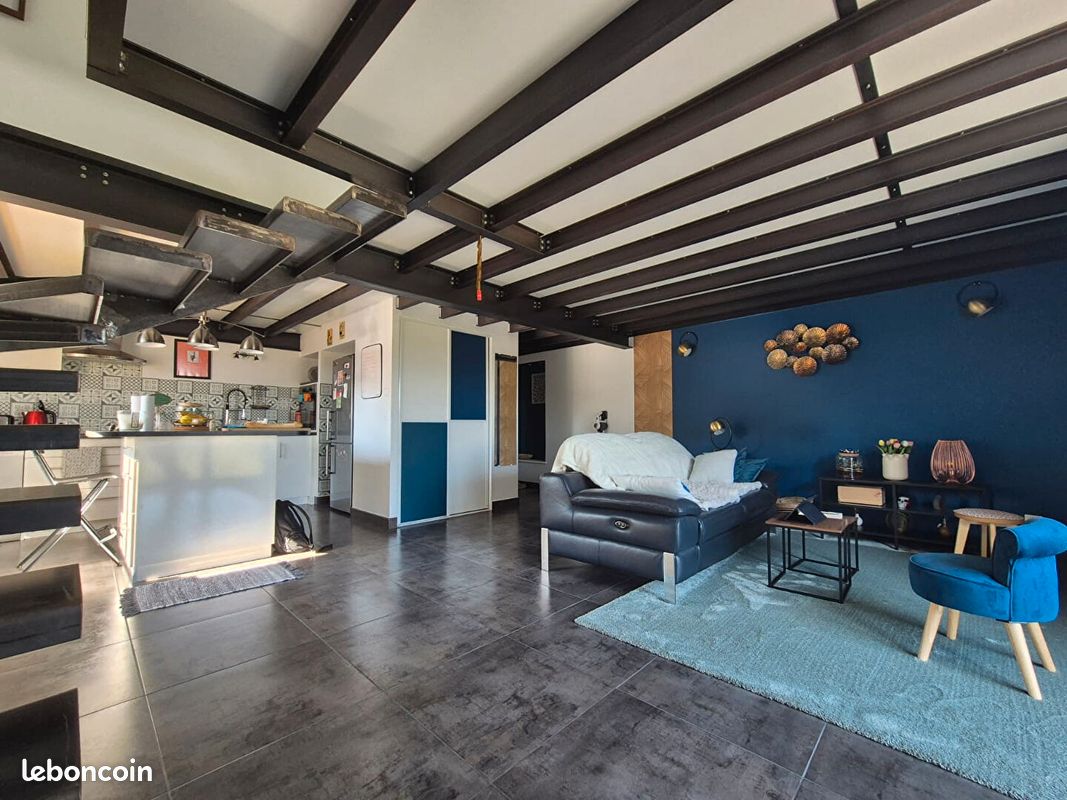 Appartement 3 pièces 53 m² · à Sainte-Consorce · 53 m² · 230 000 €