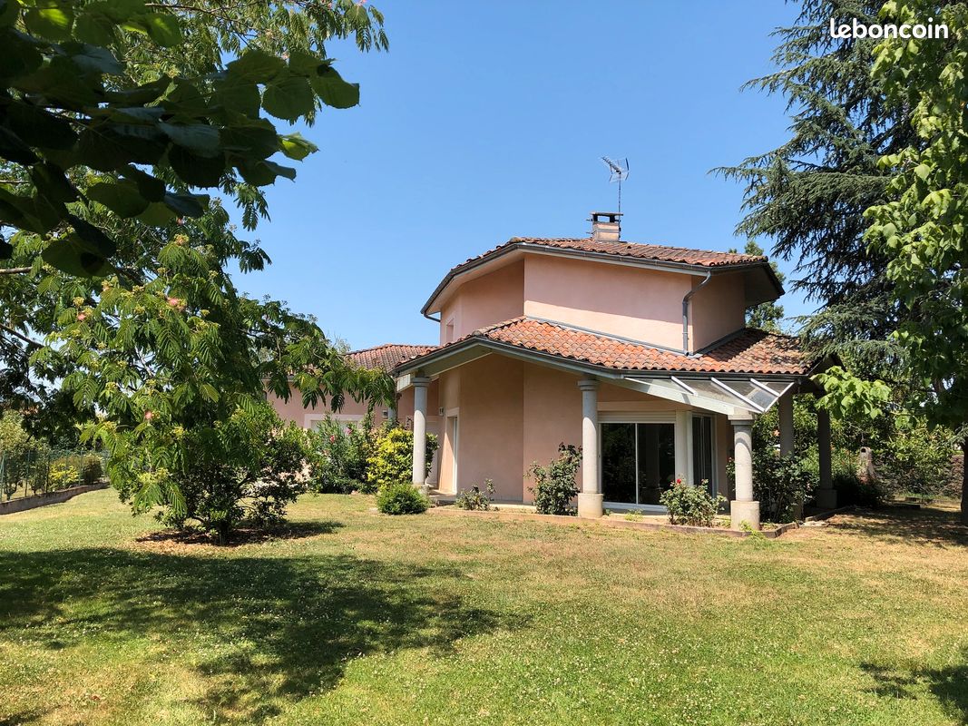 Maison 5 pièces 220 m² · à Muret · 220 m² · 1 860 €