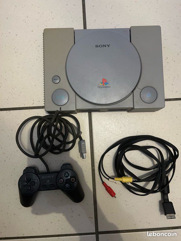 Playstation 1 (image 1)