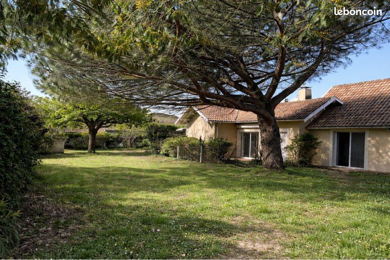 Maison 7 pièces 257 m² · à Villenave-d'Ornon · 257 m² · 829 000 €