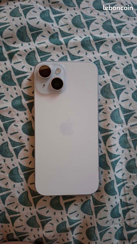 IPhone 15 (image 2)
