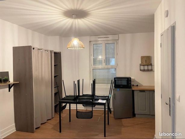 Studio 1 pièce 23 m²