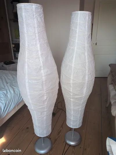 Lot 2 lampes sur pieds