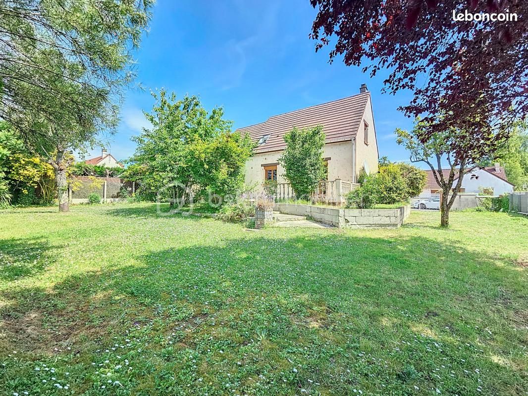 Maison 5 pièces 90 m² · au Pin · 90 m² · 343 000 €