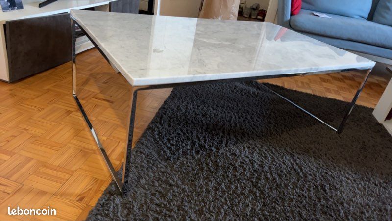 Table basse pour salon en marbre ( marelli made Italie ) (image 1)