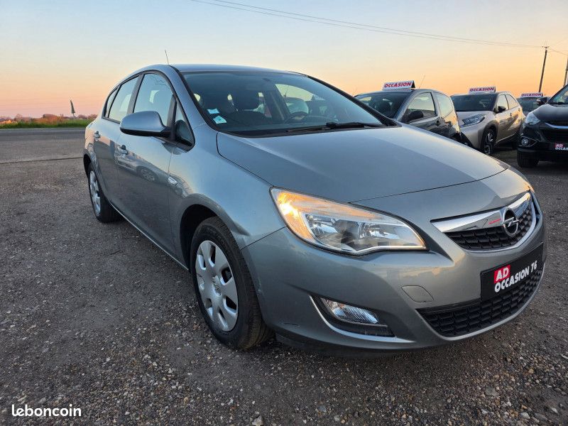 Opel ASTRA SPORTS TOURER 1.4 TWINPORT ENJOY (image 2)