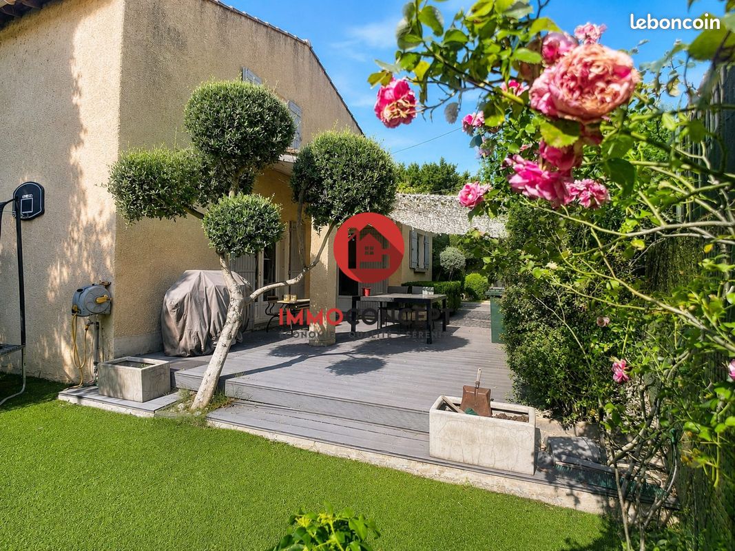 Maison 5 pièces 104 m² · à Les Angles · 104 m² · 349 000 €