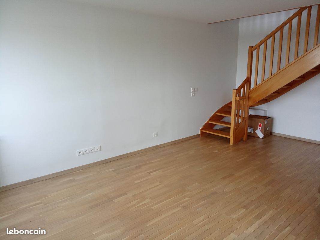 Appartement a louer pantin - 4 pièce(s) - 92 m2 - Surfyn