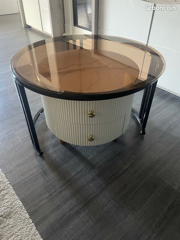 Table gigogne ronde (image 1)