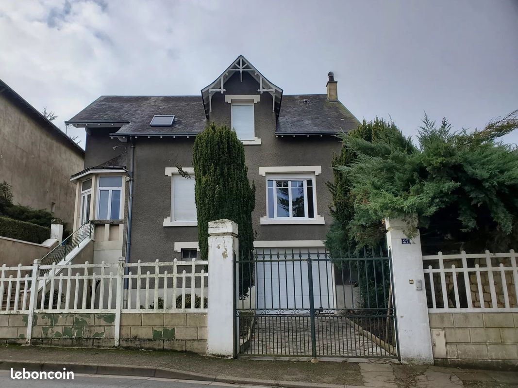 Maison 7 pièces 157 m² · à Loudun · 157 m² · 1 090 €