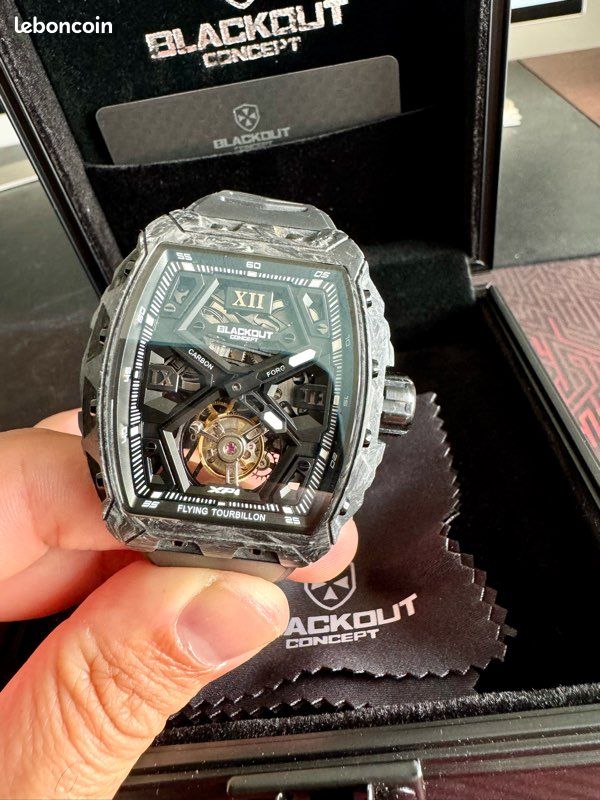 Montre Blackout Concept Montre A Tourbillon Black Out Concept P-03