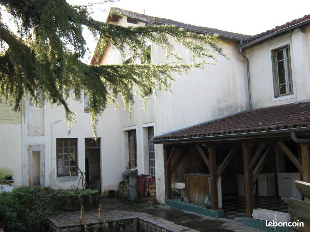 Maison 10 pièces 190 m² · à Riscle · 190 m² · 59 900 €