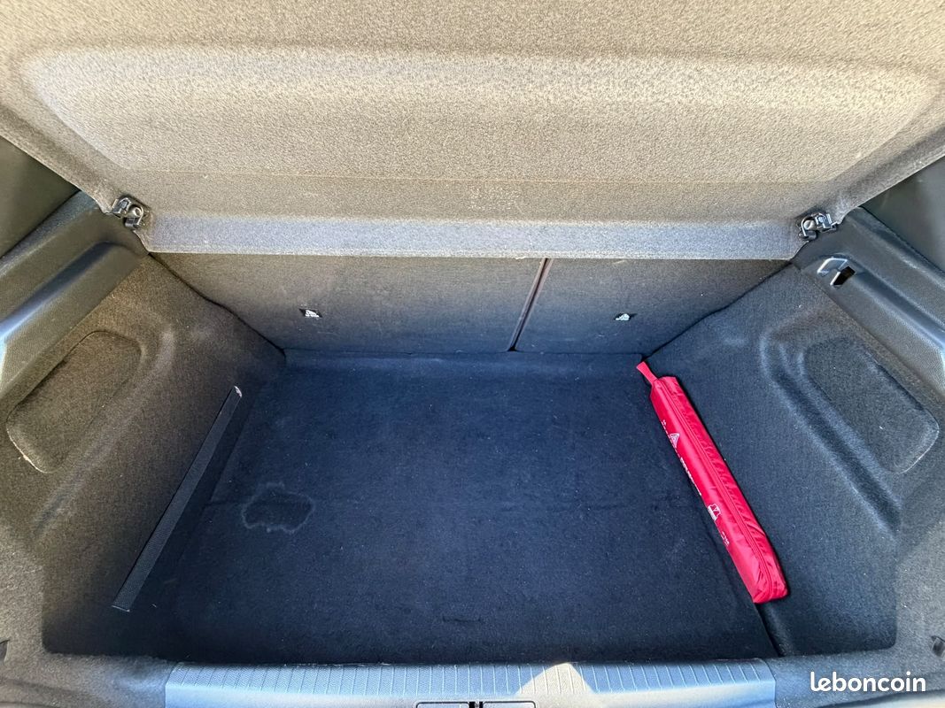 Peugeot 208 1,2 Puretech 75ch buisness (image 17)