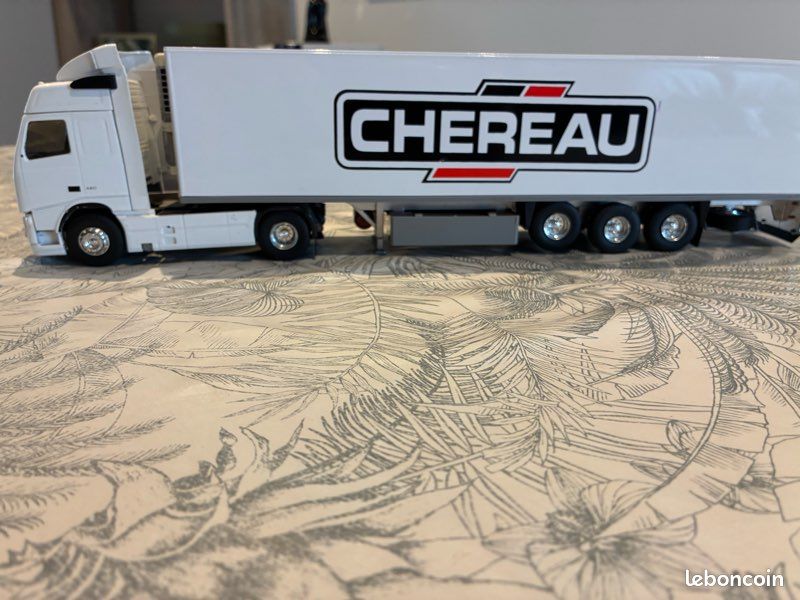 Miniature Eligor 1/43 – Camion Citroën 1934 – Michelin – Jaune – NEUF