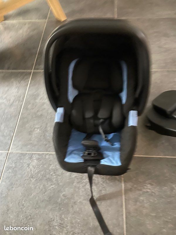 Cosy recaro avec base isofix (image 2)