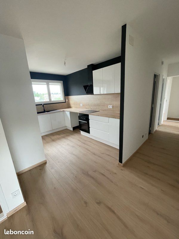 Appartement 3 pièces 82 m² · à Besançon · 82 m² · 990 €/mois