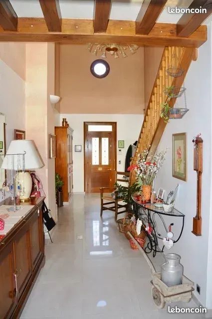 Maison 7 pièces 327 m² · à Lichères-sur-Yonne · 327 m² · 285 000 €