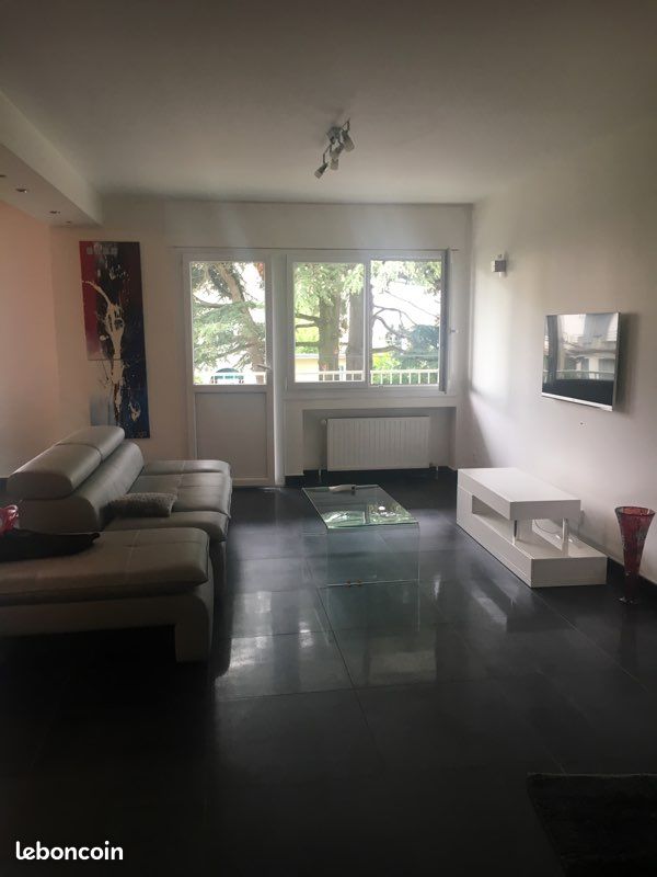 Parking 3 pièces 72 m² · à Saint-Étienne · 72 m² · 135 000 €