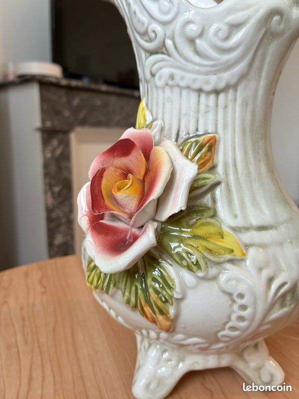 Carafe d’eau vintage fleurs (image 2)