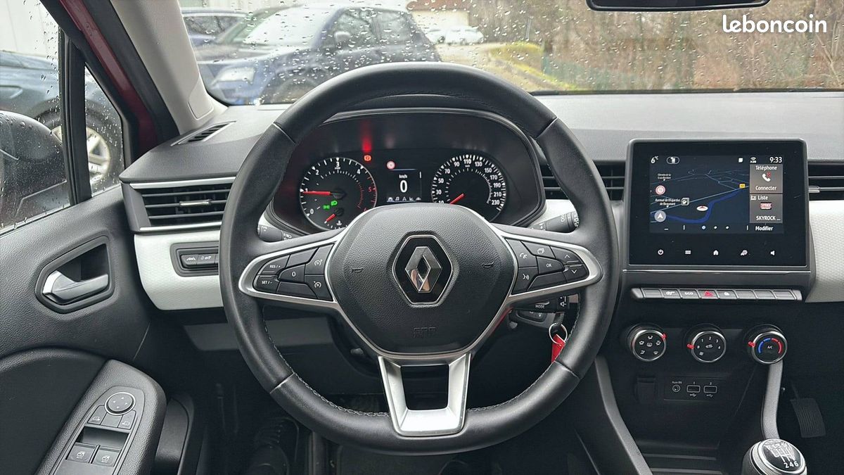 Renault clio blue dci 100 21n limited (image 20)