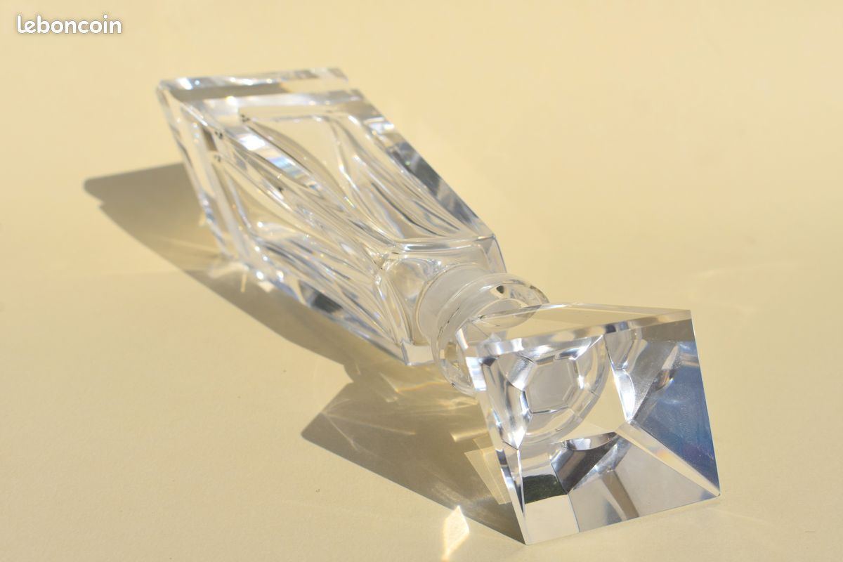 Flacon pour parfum en cristal – maison du cristal 20e siècle (image 5)