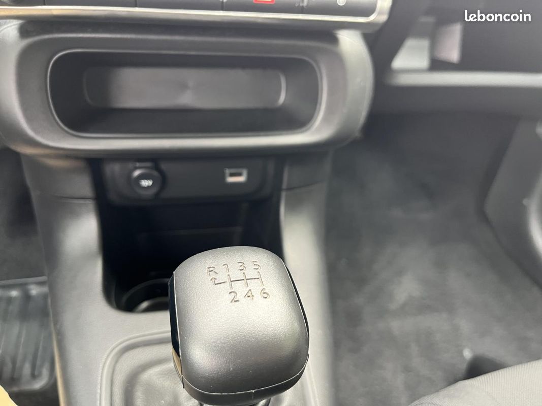CITROEN C3 1.5 BlueHDi - 100 CV / 05/2024 CARPLAY/ TVA REC 9575 HT / REGULATEUR / CLIM (image 9)
