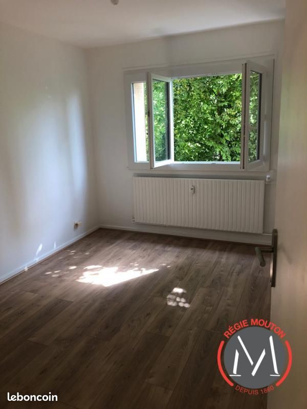 Appartement a louer rillieux-la-pape - 4 pièce(s) - 94 m2 - Surfyn