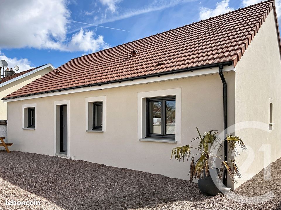 Maison 5 pièces 100 m² · à Estissac · 100 m² · 178 500 €