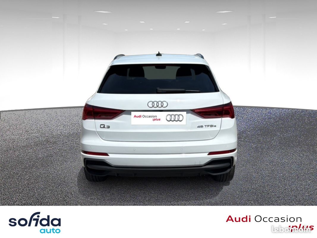 AUDI Q3 45 TFSIe 245 ch S tronic 6 S line (image 4)