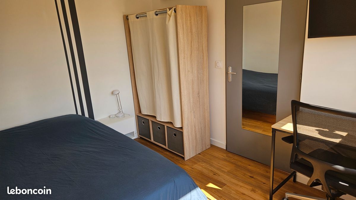 Chambre disponible proche ESA & UCO ds belle colocation (image 3)